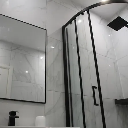 Cosy & Convenient In Διαμέρισμα *