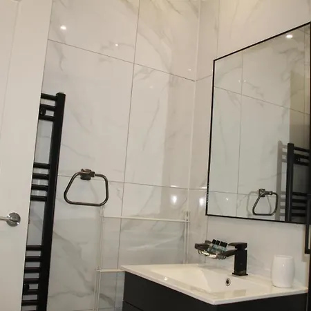 Διαμέρισμα Cosy & Convenient In Μπράντφορντ