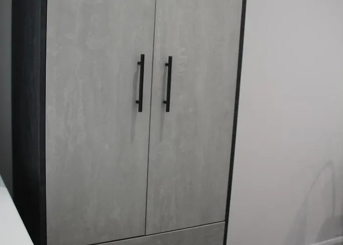 Cosy & Convenient In * Bradford (West Yorkshire)