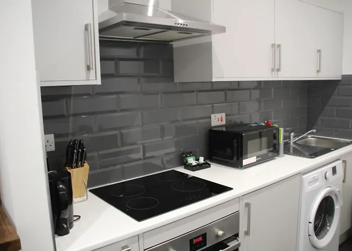 Cosy & Convenient In Apartment *