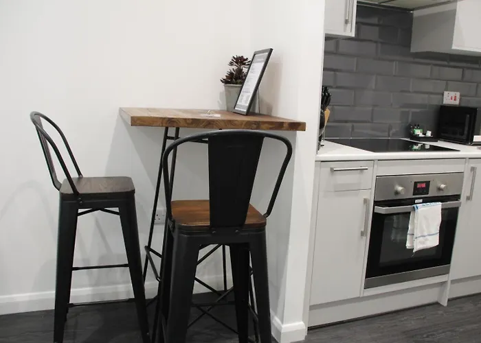 Cosy & Convenient In Apartment *